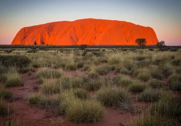 Solnedgang over Uluru er en fantastisk oplevelse. Foto Viktors Farmor