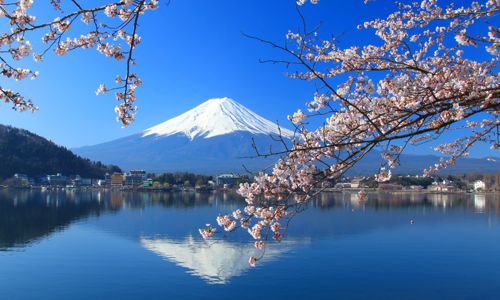 Mount Fuji i Japan er hele 3.776 meter høj